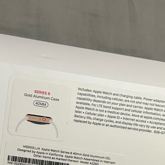 Apple Watch Series 6 box watch - Picture 2 of 2